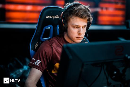 EDG官宣：Uzi（简自豪）正式加入EDG英雄联盟分部