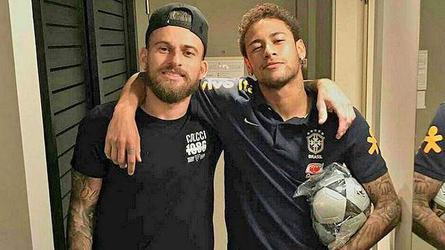 JDG俱乐部：恭喜辅助选手Missing解锁LPL生涯4500次助攻成就！